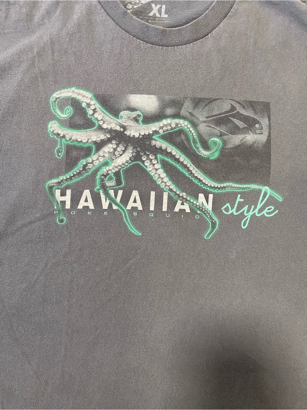 Men's Black Short-Sleeve Octopus Graphic Tee - Hawaiian Style - Picture 2 of 5